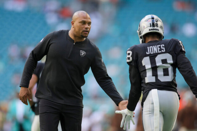 Antonio Pierce, Jack Jones, Raiders