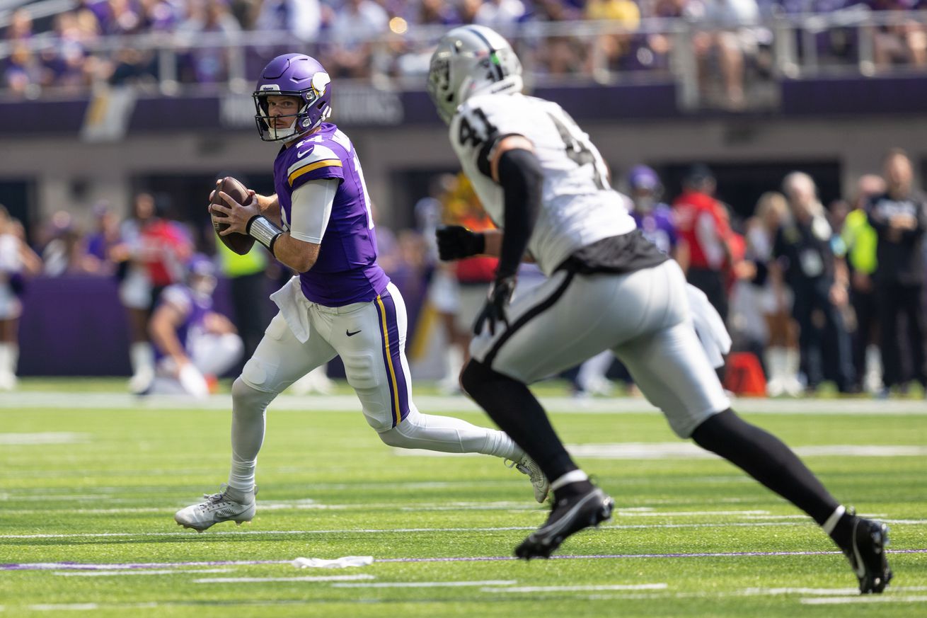 NFL: AUG 10 Preseason Raiders at Vikings