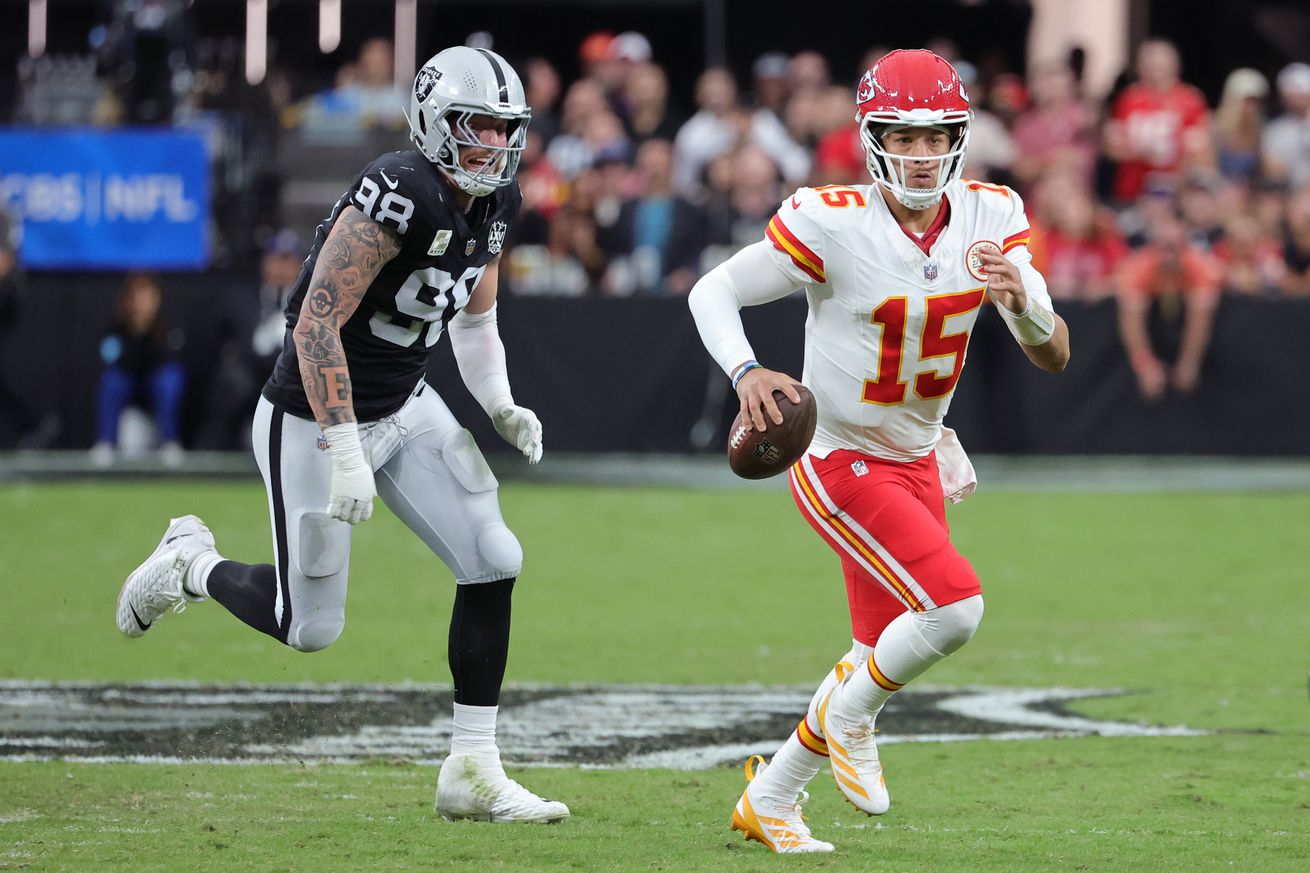 Kansas City Chiefs v Las Vegas Raiders