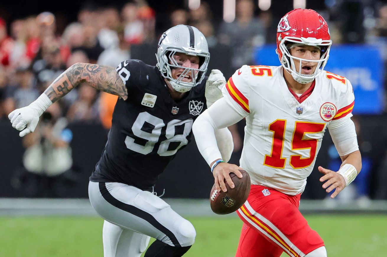 Kansas City Chiefs v Las Vegas Raiders