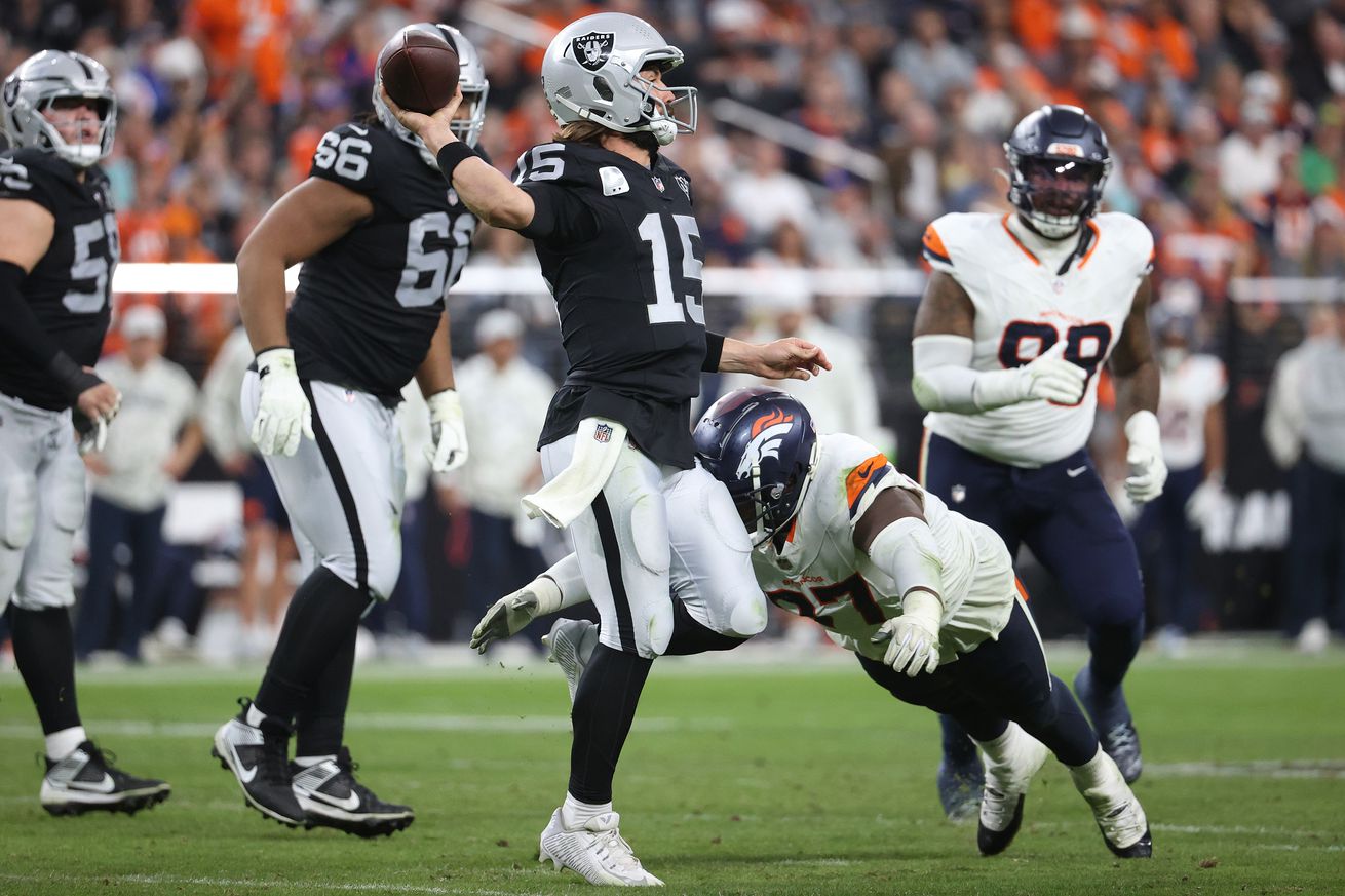 Denver Broncos v Las Vegas Raiders