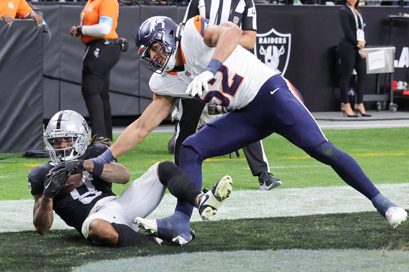 Denver Broncos v Las Vegas Raiders