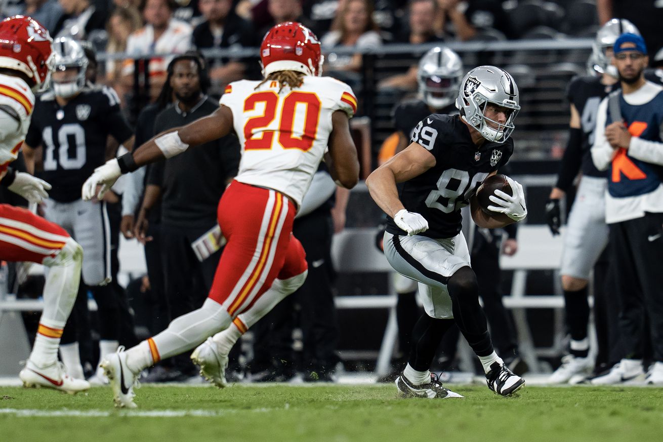 Kansas City Chiefs v Las Vegas Raiders