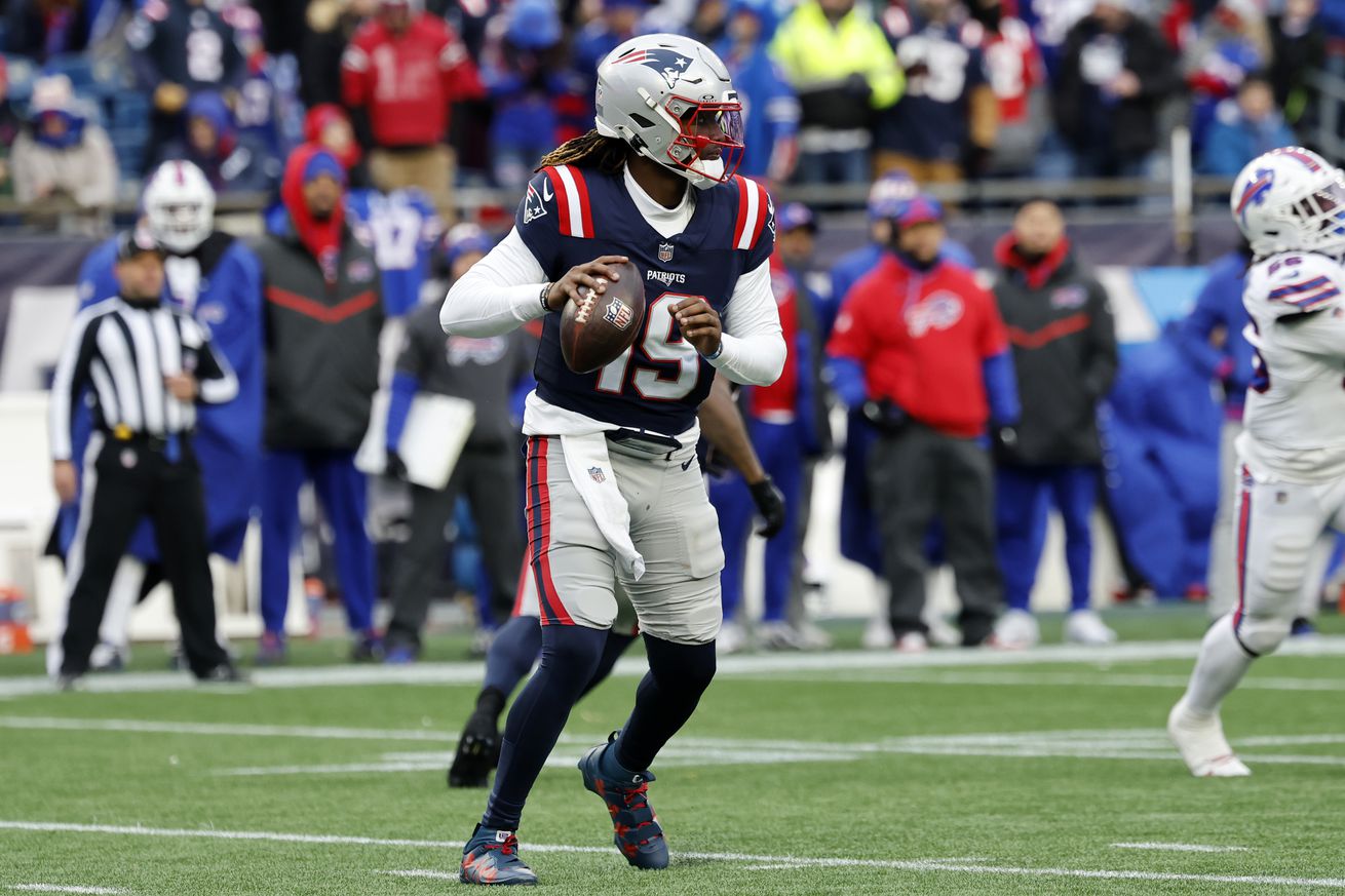 NFL: JAN 05 Bills at Patriots